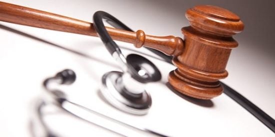 gavel with stethoscope 