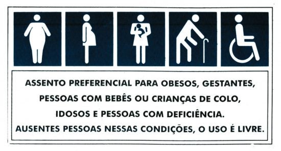 Preferred seating sign in Portuguese 